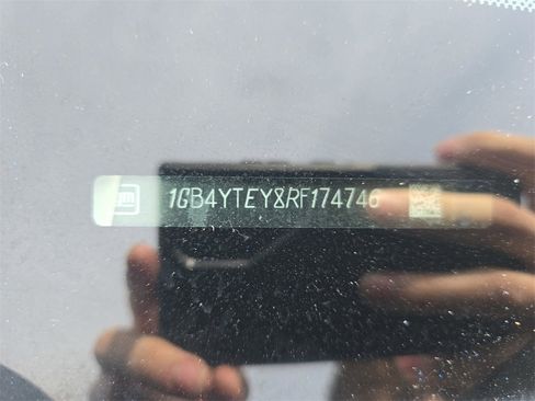 Used 2024 Chevrolet Silverado 3500 LT w/ Convenience Package image 34