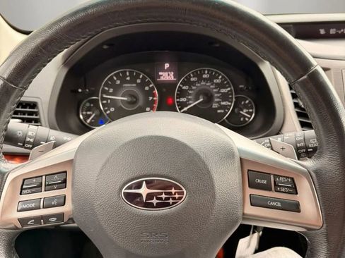 Used 2012 Subaru Outback 2.5i Limited AWD/4WD image 7