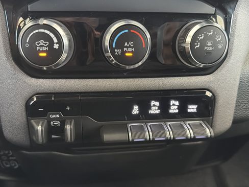 Used 2025 RAM 1500 Tradesman AWD/4WD image 21