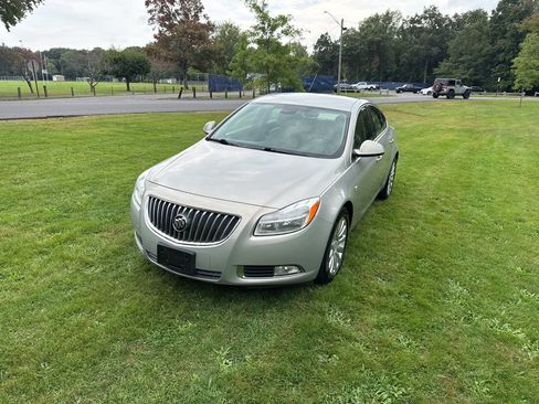 Used 2011 Buick Regal CXL FWD image 4
