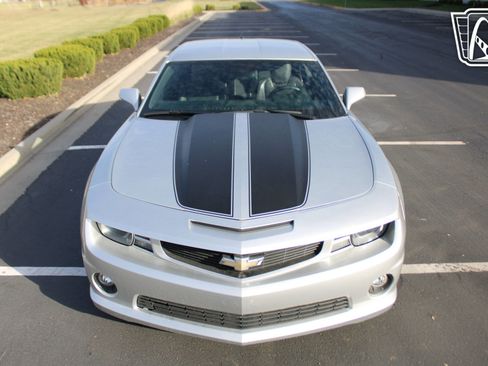 Used 2010 Chevrolet Camaro SS w/ RS Package image 25