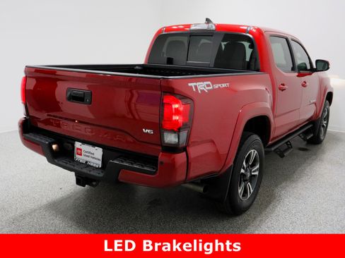 Certified 2019 Toyota Tacoma TRD Sport image 7