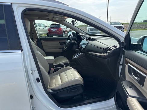 Used 2017 Honda CR-V Touring image 17