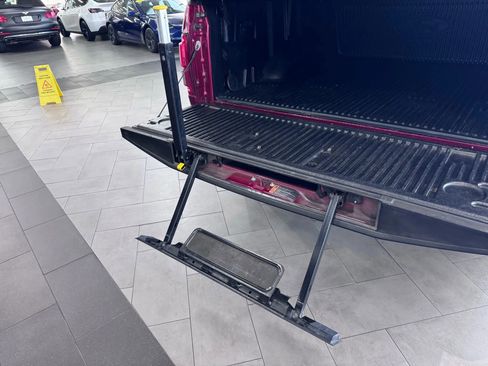 Used 2016 Ford F150 Lariat w/ Equipment Group 502A Luxury image 39