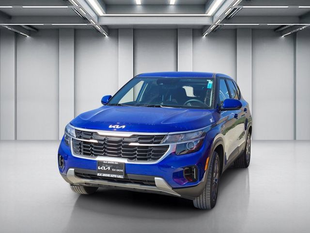 Certified 2024 Kia Seltos LX AWD/4WD image 3