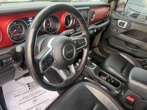 Used 2020 Jeep Gladiator Rubicon image 12
