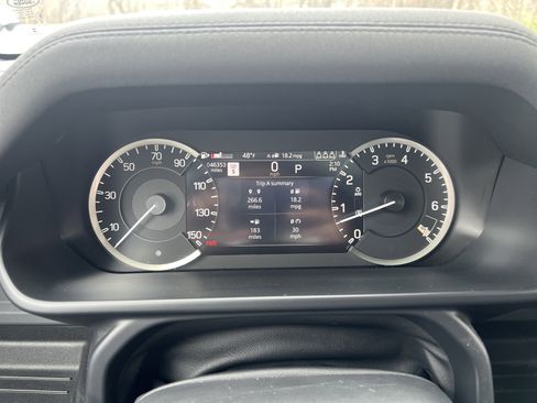 Certified 2023 Land Rover Defender 110 X-Dynamic SE AWD/4WD image 15