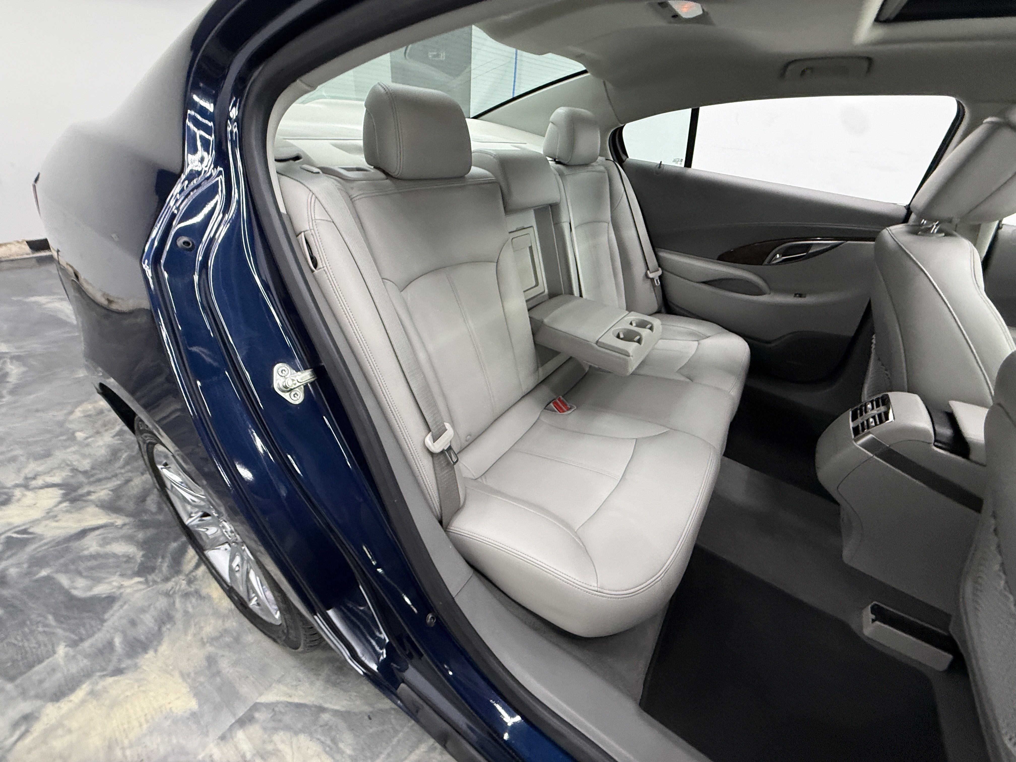 Used 2010 Buick LaCrosse CXL FWD image 23