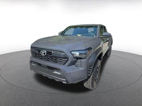 Used 2024 Toyota Tacoma TRD Off-Road AWD/4WD image 7