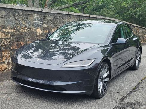 Used 2024 Tesla Model 3 Standard Range RWD image 14