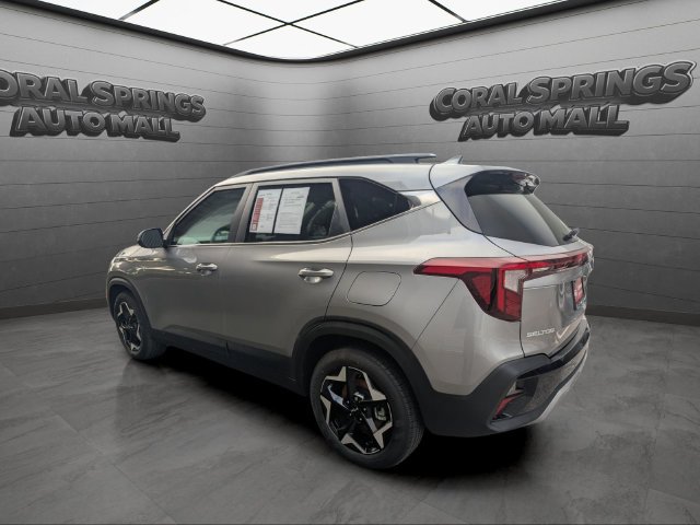 Used 2025 Kia Seltos EX w/ EX Sunroof Package AWD/4WD image 5