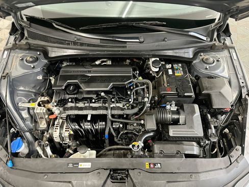 Used 2023 Hyundai Elantra SE w/ Cargo Package FWD image 33