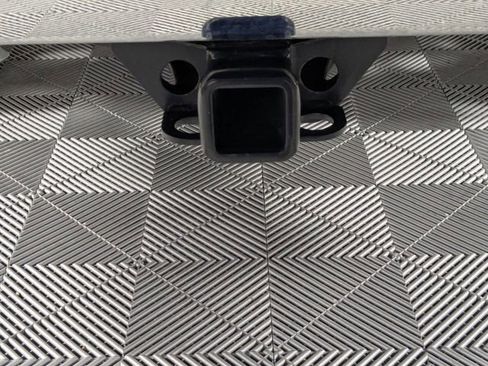 Used 2024 Chevrolet Silverado 1500 LT image 30