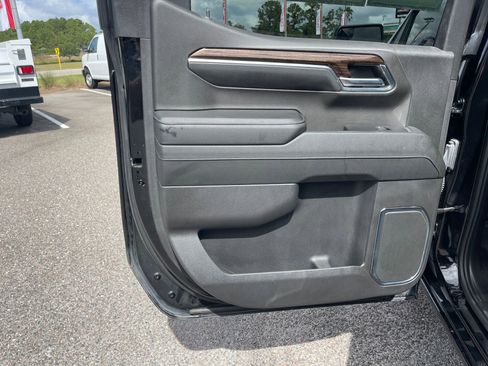 Used 2024 GMC Sierra 1500 Elevation image 21