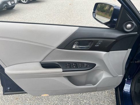 Used 2015 Honda Accord EX-L image 23