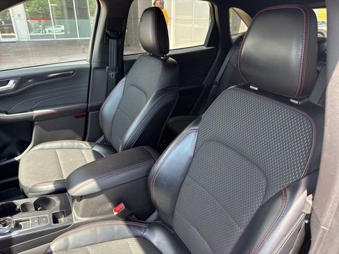 Used 2024 Ford Escape ST-Line w/ Tech Pack #1 AWD/4WD image 16