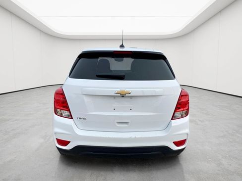 Used 2021 Chevrolet Trax LS w/ Tint and Cruise Package FWD image 21