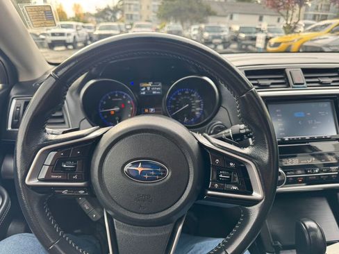 Used 2018 Subaru Outback 2.5i Limited image 19