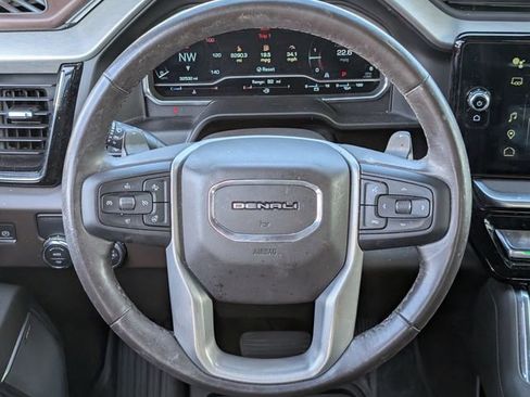 Used 2022 GMC Sierra 1500 Denali w/ Technology Package image 11