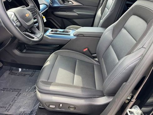 Certified 2025 Chevrolet Equinox EV LT w/ Convenience Package image 14