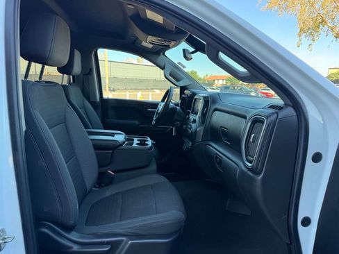 Used 2020 Chevrolet Silverado 1500 LT image 17