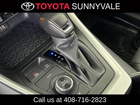 Used 2023 Toyota RAV4 XLE Premium AWD/4WD image 27