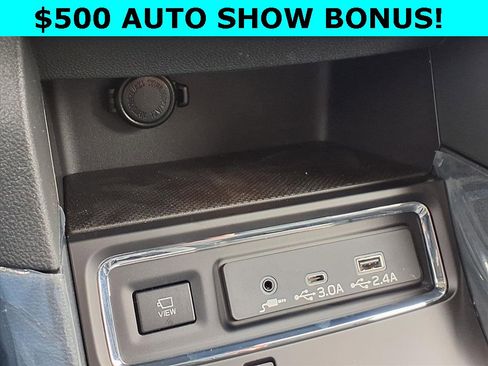 New 2026 Subaru Ascent Limited image 9