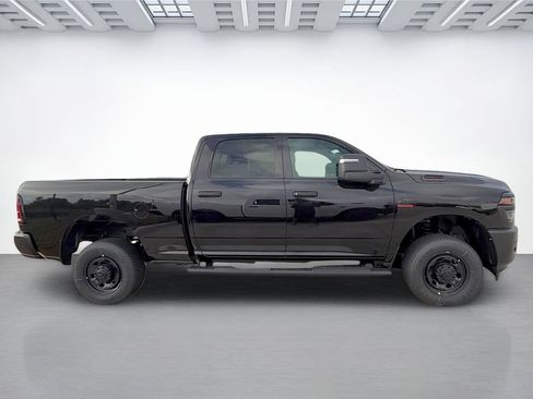 New 2026 RAM 2500 Tradesman AWD/4WD image 2