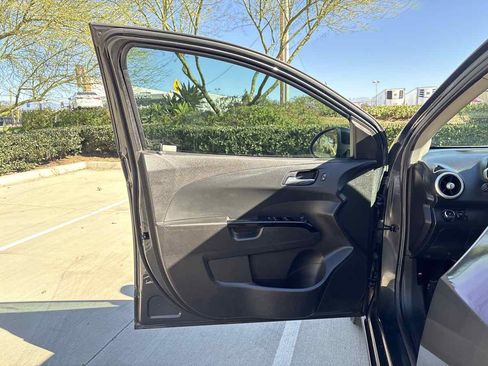 Used 2016 Chevrolet Sonic RS image 21