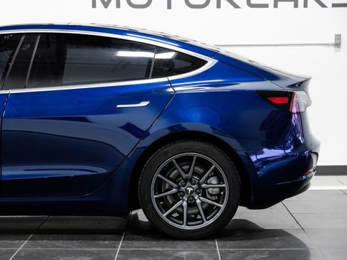 Used 2018 Tesla Model 3 Long Range image 14