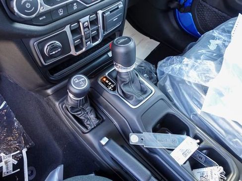 New 2026 Jeep Gladiator Sport image 21