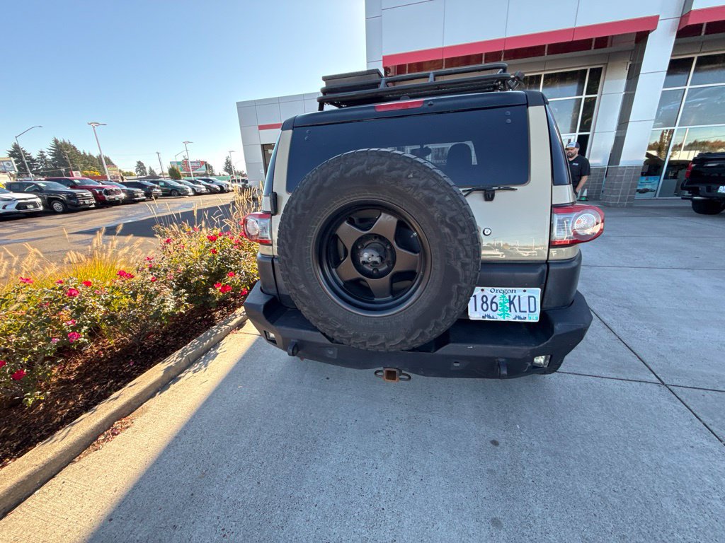 Used 2014 Toyota FJ Cruiser 4WD w/ Convenience Package image 6