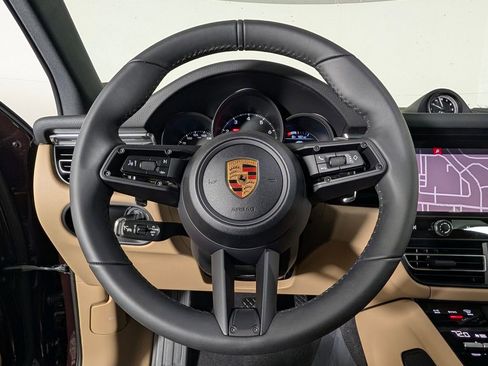 New 2026 Porsche Macan AWD/4WD image 36