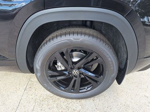 New 2026 Volkswagen Atlas Cross Sport SEL R-Line image 25