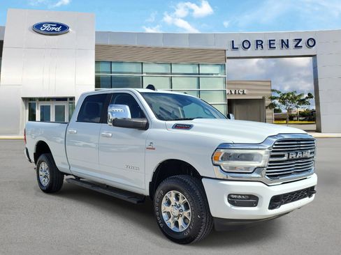 Used 2024 RAM 2500 Laramie w/ Safety Group AWD/4WD image 3
