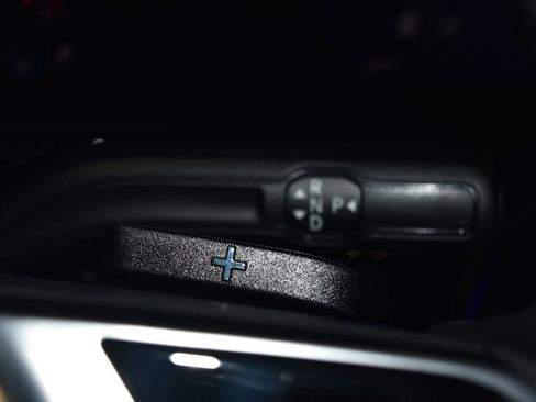 Certified 2025 Mercedes-Benz GLA 250 4MATIC image 16