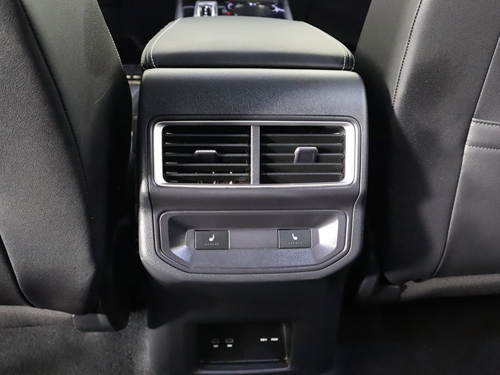 Used 2025 Volkswagen Atlas Cross Sport SEL Premium R-Line AWD/4WD image 61