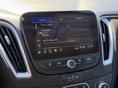 Used 2024 Chevrolet Malibu LT image 20