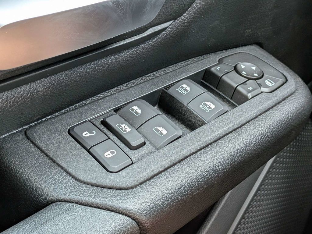 New 2026 RAM 1500 Express AWD/4WD image 26