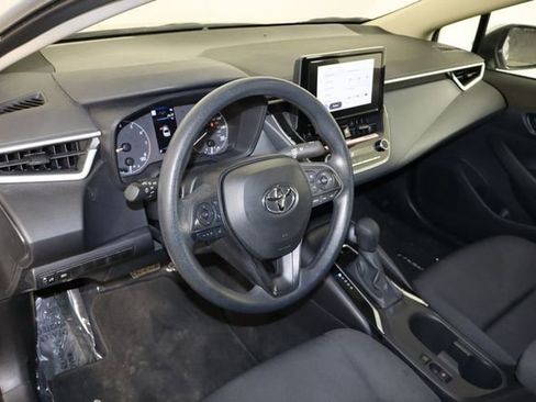Used 2025 Toyota Corolla LE FWD image 24