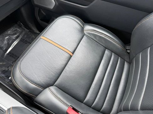 Certified 2022 Ford F150 Platinum w/ Equipment Group 701A High image 26