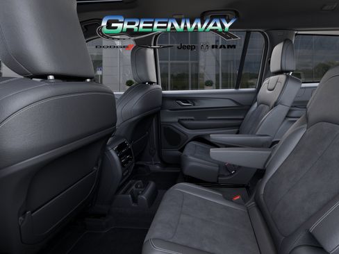 New 2025 Jeep Grand Cherokee L Altitude image 23