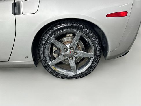 Used 2008 Chevrolet Corvette Convertible w/ Preferred Equipment Group image 11