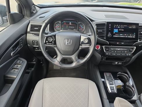 Used 2021 Honda Passport Touring image 10