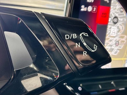 Certified 2023 Volkswagen ID.4 Pro S Plus AWD/4WD image 19