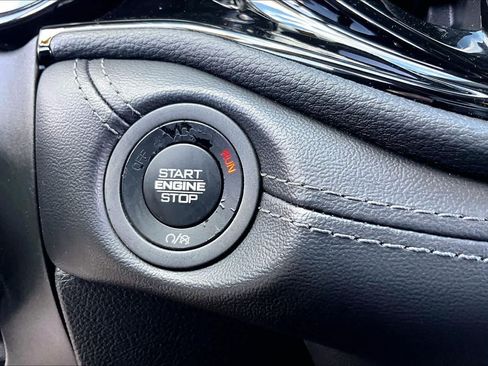 Used 2022 Dodge Durango GT RWD image 35
