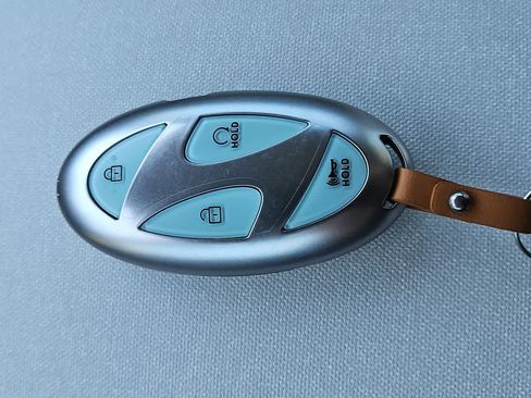 Certified 2025 Hyundai Ioniq 6 SEL image 33