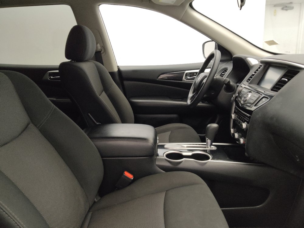 Used 2020 Nissan Pathfinder S FWD image 21