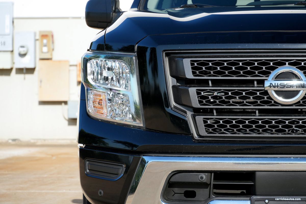 Used 2021 Nissan Titan SV w/ SV Convenience Package RWD image 19