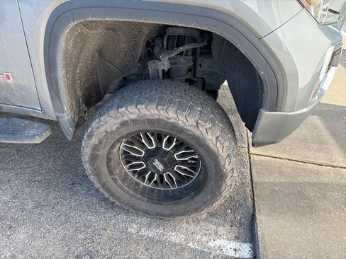 Used 2020 GMC Sierra 1500 AT4 w/ AT4 Premium Package image 12